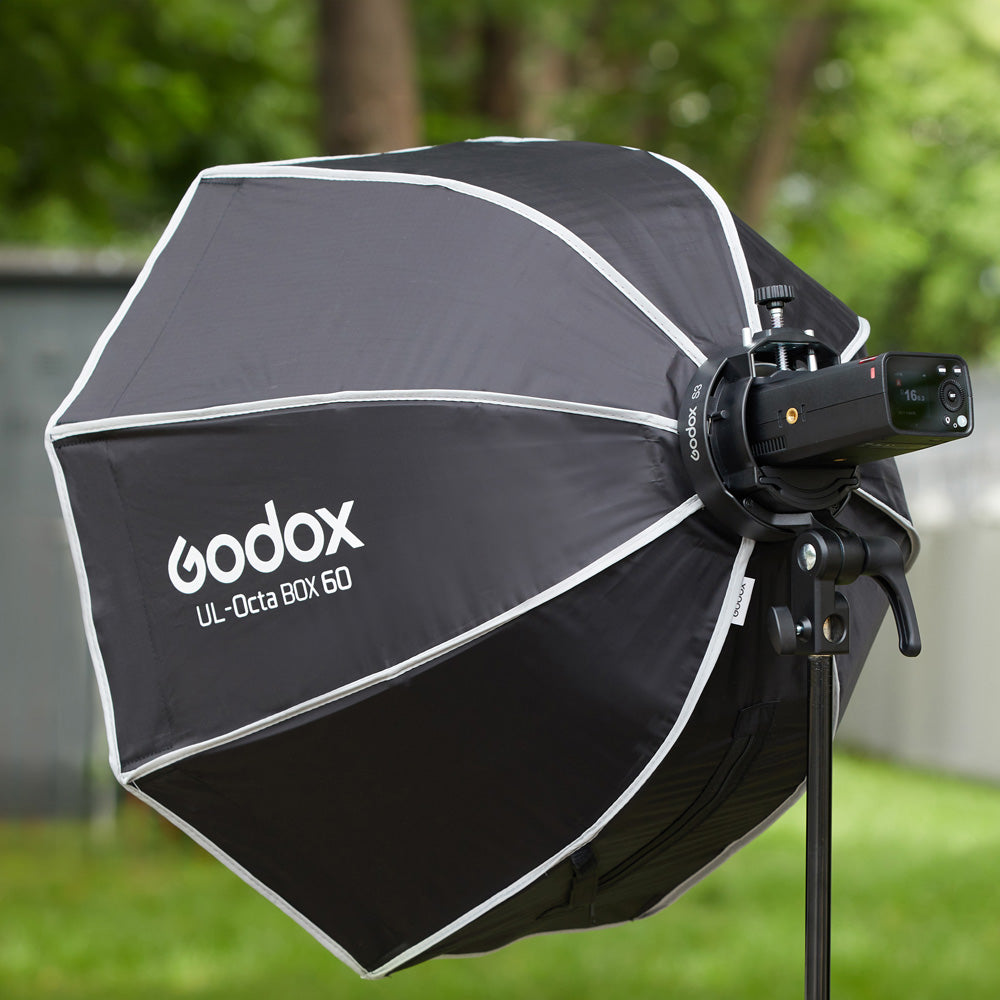 Soporte Godox S3 con montura Bowens para flashes y modificadores